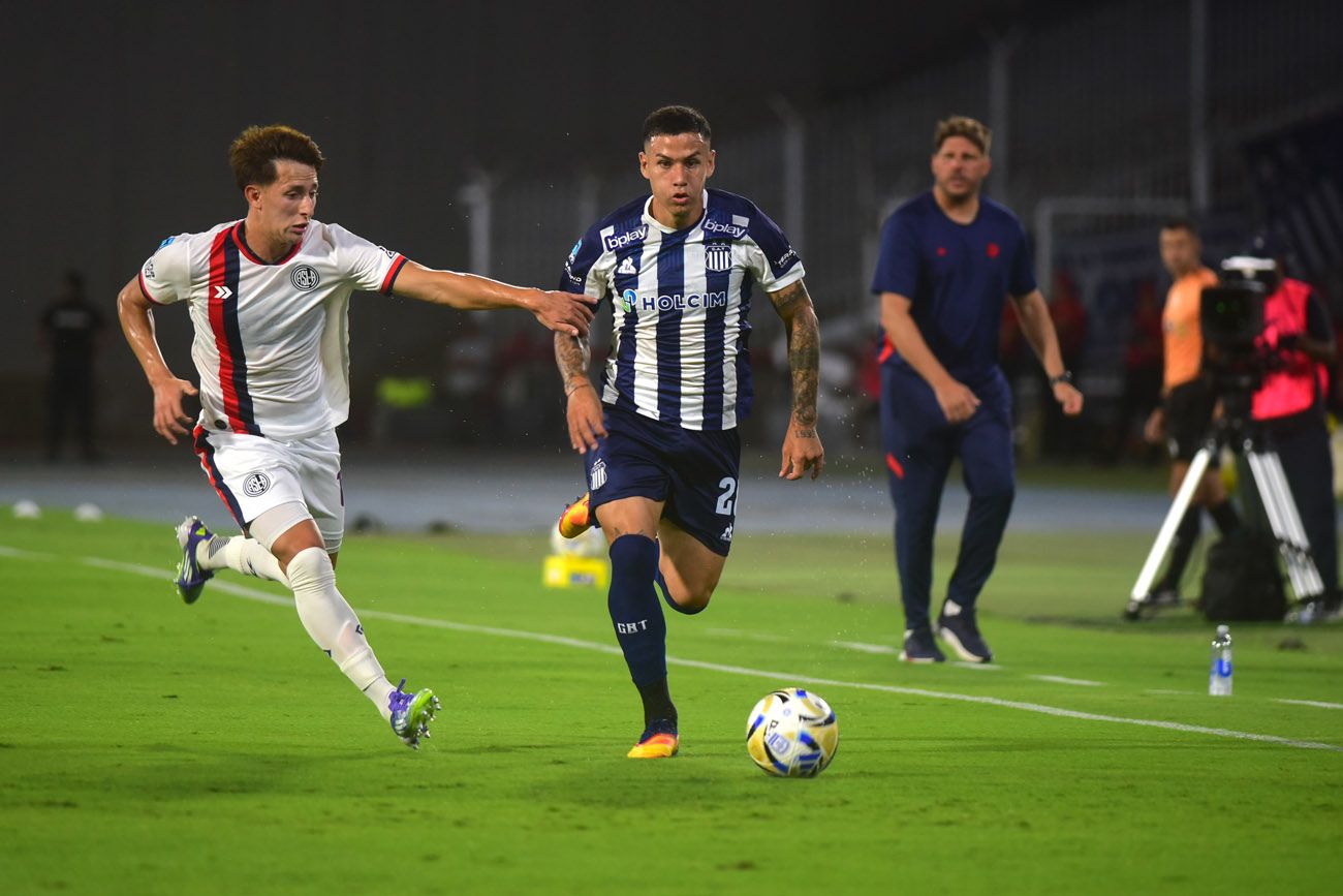 Damián Ayude, en el partido entre San Lorenzo y Talleres.