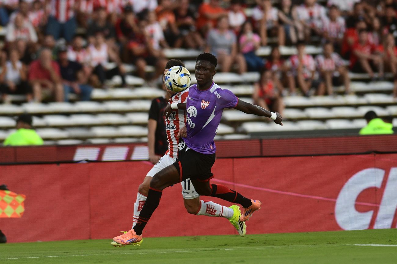 Instituto recibió a Unión en el Kempes, por la Liga Profesional. Córdoba salió en el primer tiempo. 
