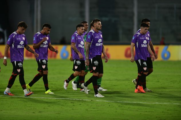 Instituto recibió a Unión en el Kempes. 