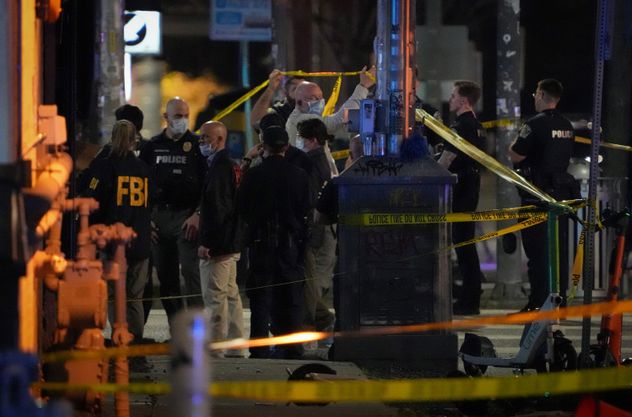 Texas: un tiroteo en un bar de Austin deja al menos tres muertos y 14 heridos (AP)