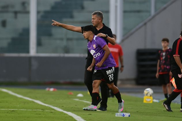 Instituto recibió a Unión en el Kempes. 