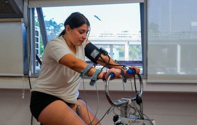 Examen médico en el Centro de Alto Rendimiento.
