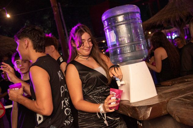 En Río Cuarto 50 colegios festejaron de manera segura. (Gentileza)