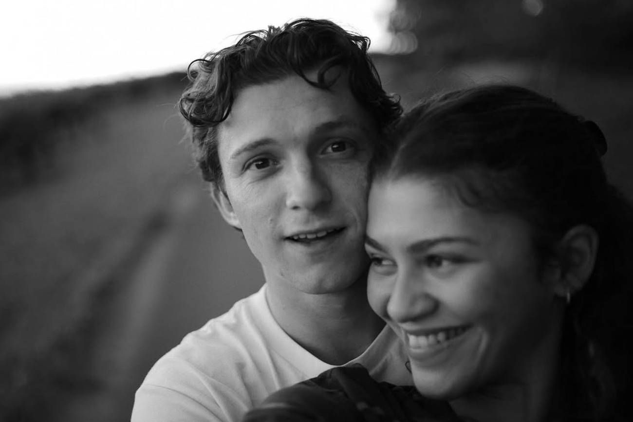 Tom Holland y Zendaya en 2022, tan felices como ahora. 
