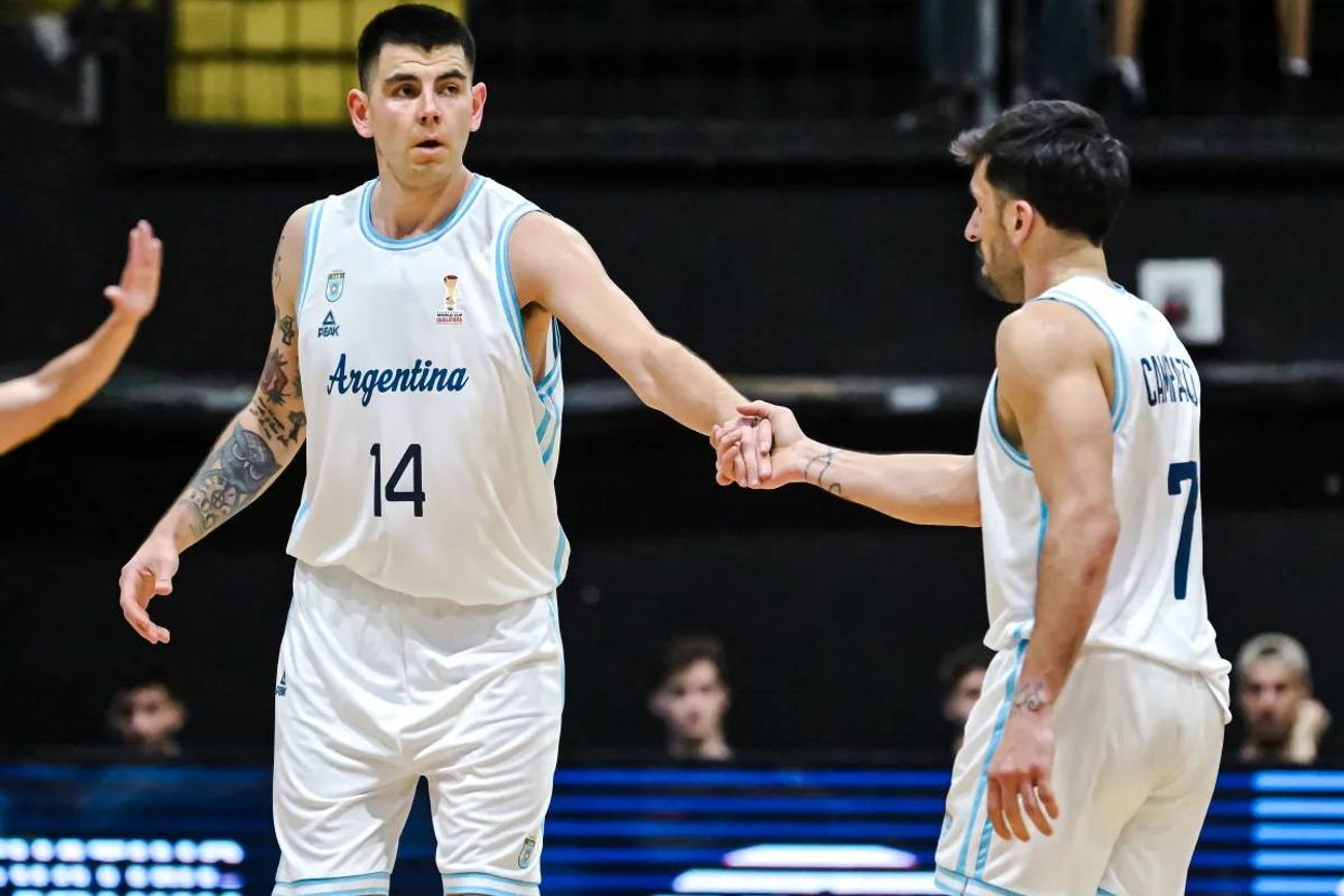Gabriel Deck y Facundo Campazzo, compañeros en el Real Madrid, figuras en la selección.