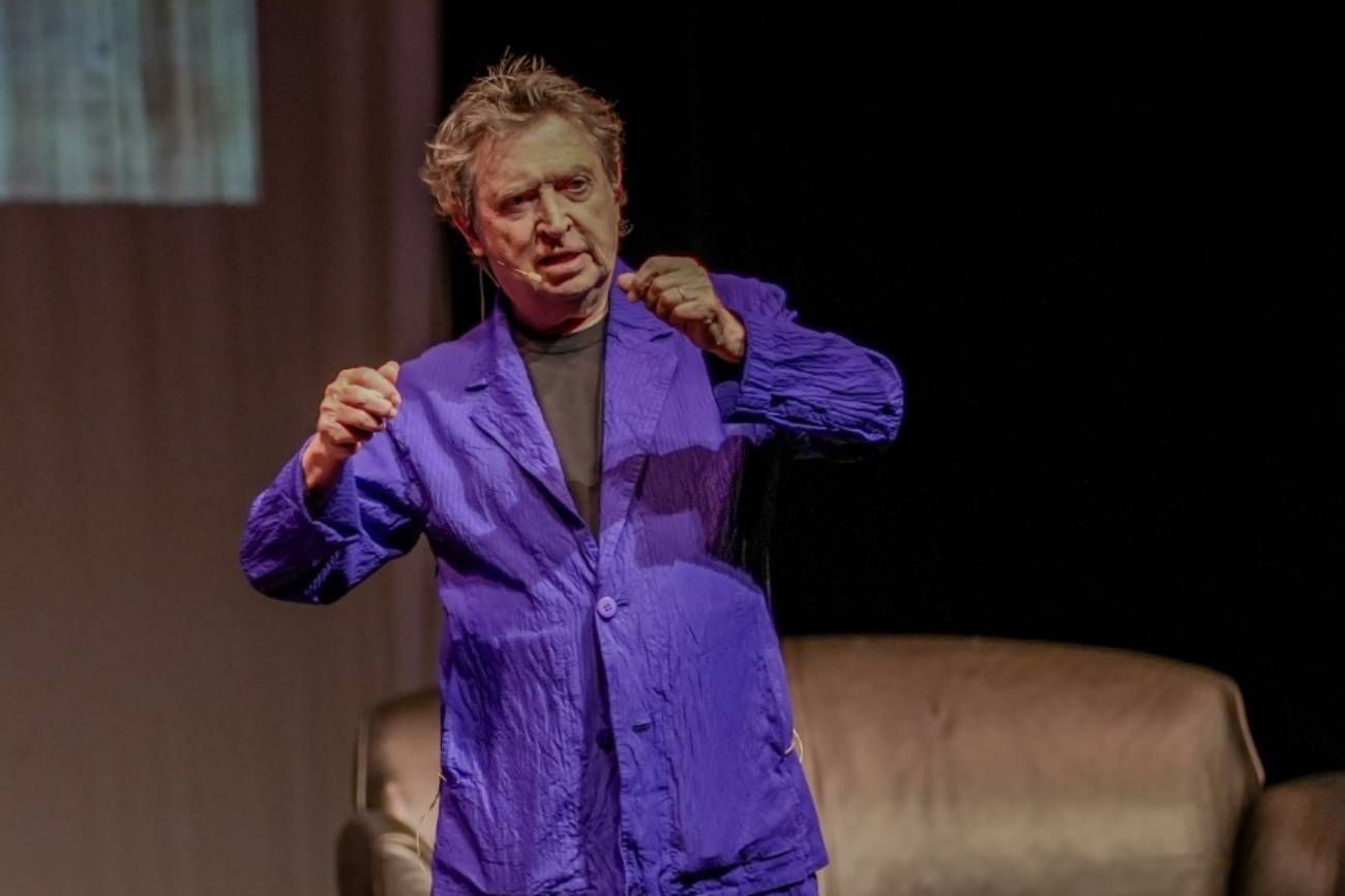 Andy Summers, en una reciente conferencia. 