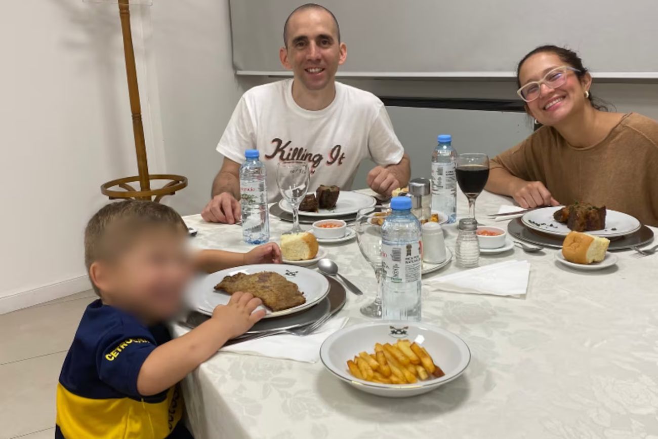 El mensaje de la esposa de Nahuel Gallo tras la primera noche: "Estuvimos los tres juntos". (gg_alexand95764)