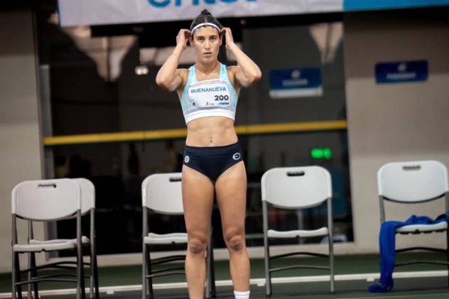 Mariam Buenanueva, atleta cordobesa, medalla de plata en pentatlón del Sudamericano Indoor de Cochabamba, Brasil.  