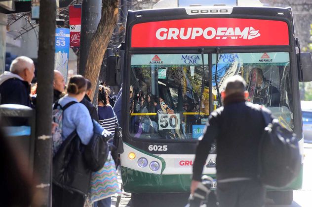 Grupo Fam. Opera los corredores 2, 5 y 7 del transporte urbano de Córdoba.