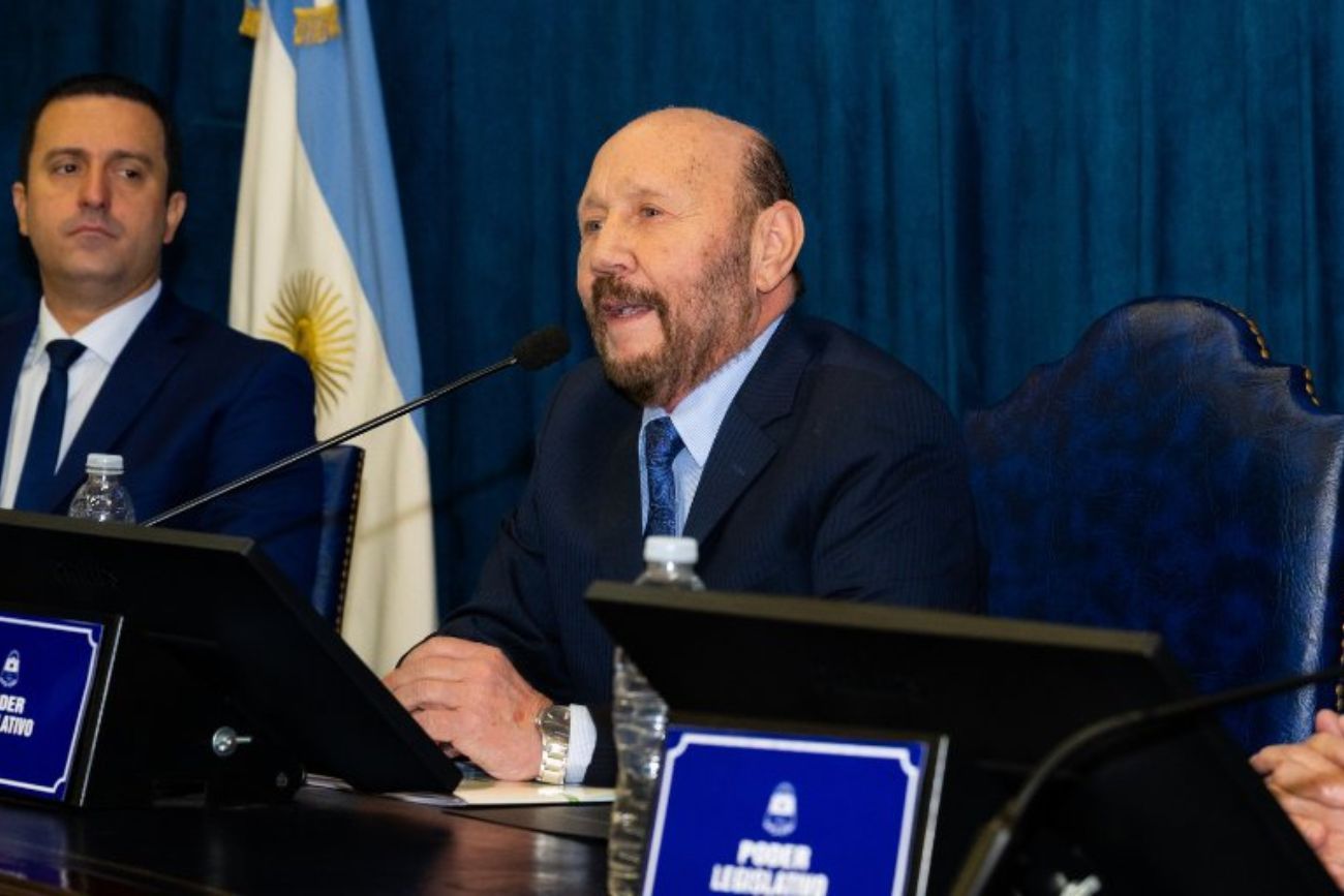 El Gobierno investigará por "adoctrinamiento político" un video en el que alumnos entrevistan a Gildo Insfrán.