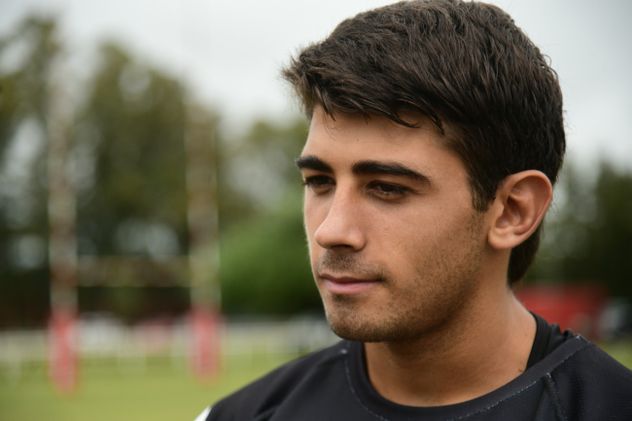 Nicolás Viola, medio scrum de Dogos XV, en un entrenamiento en cancha de Jockey CC.