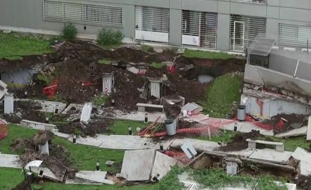 Se derrumbó una losa en Parque Patricios.