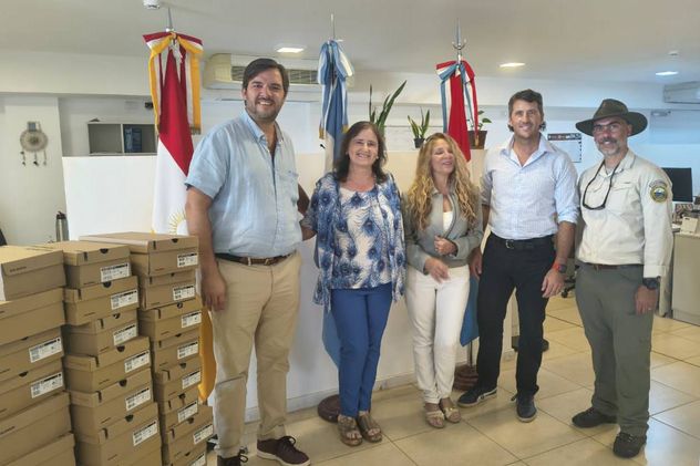 Entrega de los calzados a APN. (Gentileza)