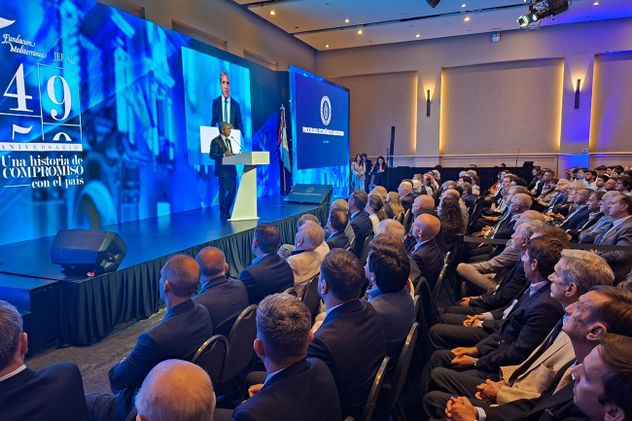 Exposición de Luis Caputo, ministro de economía, en la Fundación Mediterránea.