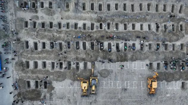 Irán: las imágenes del funeral por las víctimas de una escuela bombardeada en la que se informó que murieron más de 160 personas.