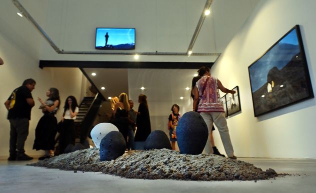 Alejandra Montiel artista cordobesa expone su obra en Abre Galería de Arte. (Javier Ferreyra / La Voz)