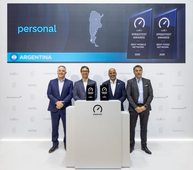 Carlos Bardon (director de Redes e Infraestructura de Personal), Gonzalo Hita (COO), Roberto Nobile (CEO Personal) y Alejandro Martínez (director de Conectividad)