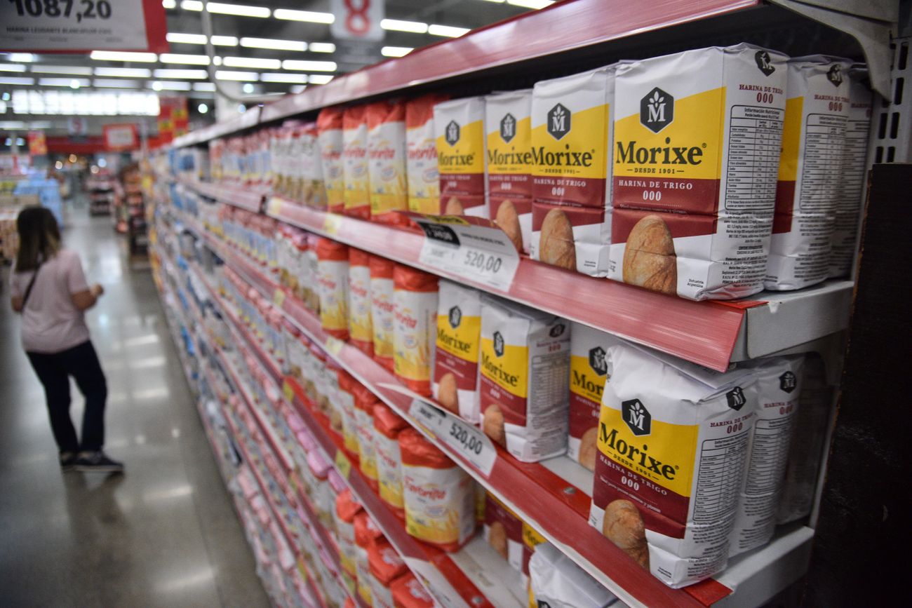 Supermercado, góndolas, alimentos, productos, comestibles, frutas y verduras, inflación.