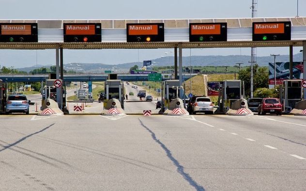 Peajes en CABA: cuánto cuesta viajar por mes tras el aumento en las autopistas porteñas.