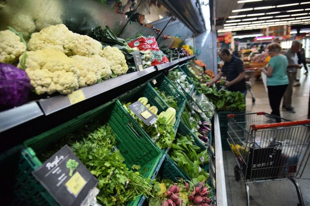 Frutas y verduras. Consumo vital. 