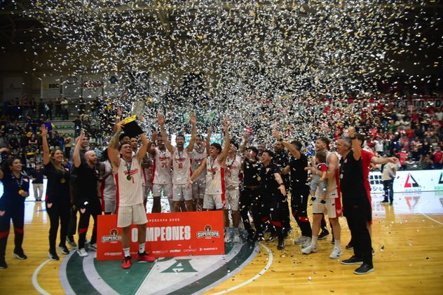 Instituto, liderado por su capitán Leandro Vildoza, le ganó a Boca y conquistó la Supercopa de la Liga Nacional.