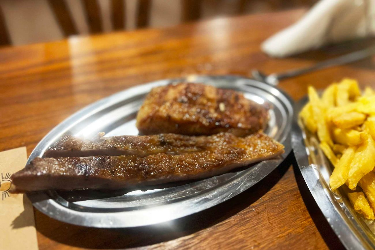 "Lo de Juan", una parrillada convencional en la Ruta E53.