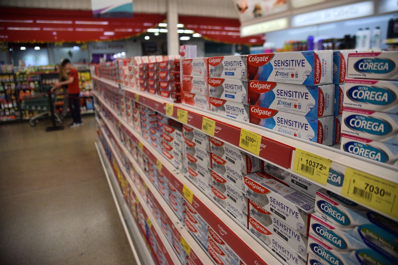 Inflación, un problema que persiste pese al ajuste y al superávit fiscal. 
