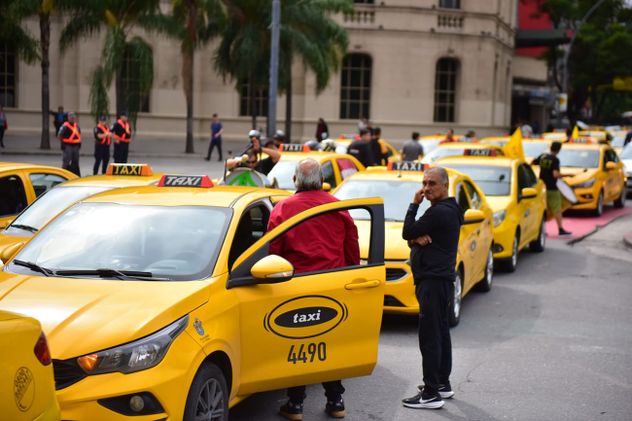Taxistas protestan en las calles de Córdoba.