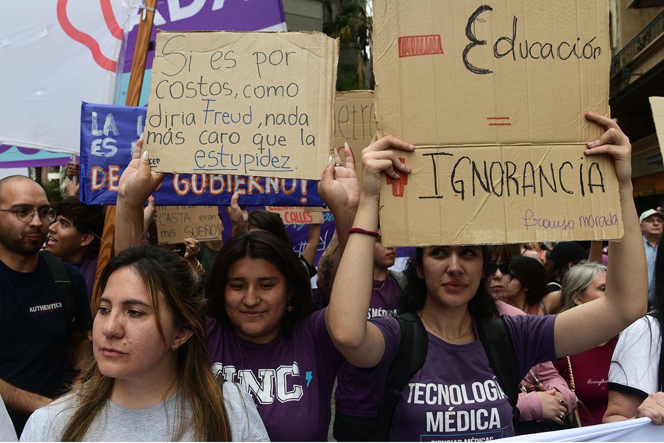 Tercera marcha universitaria tras el veto de Javier Milei. 