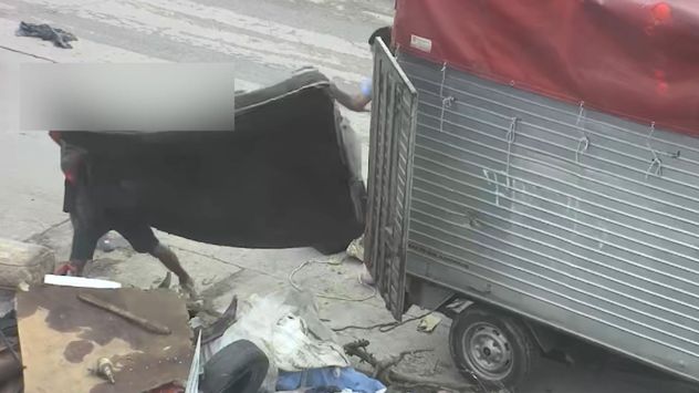 Los que arrojan basura son presumibles de sanciones que van desde multas millonarias, inhabilitación del carné de conducir, y arresto. 