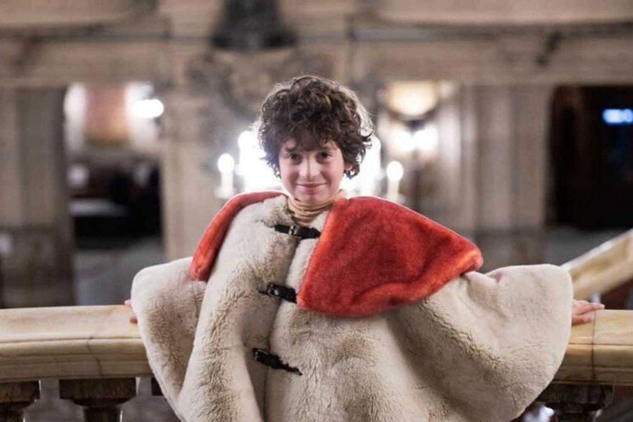 El prodigio que conquistó la Ciudad de la Luz: Max Alexander, el diseñador de 9 años que hizo historia en París.