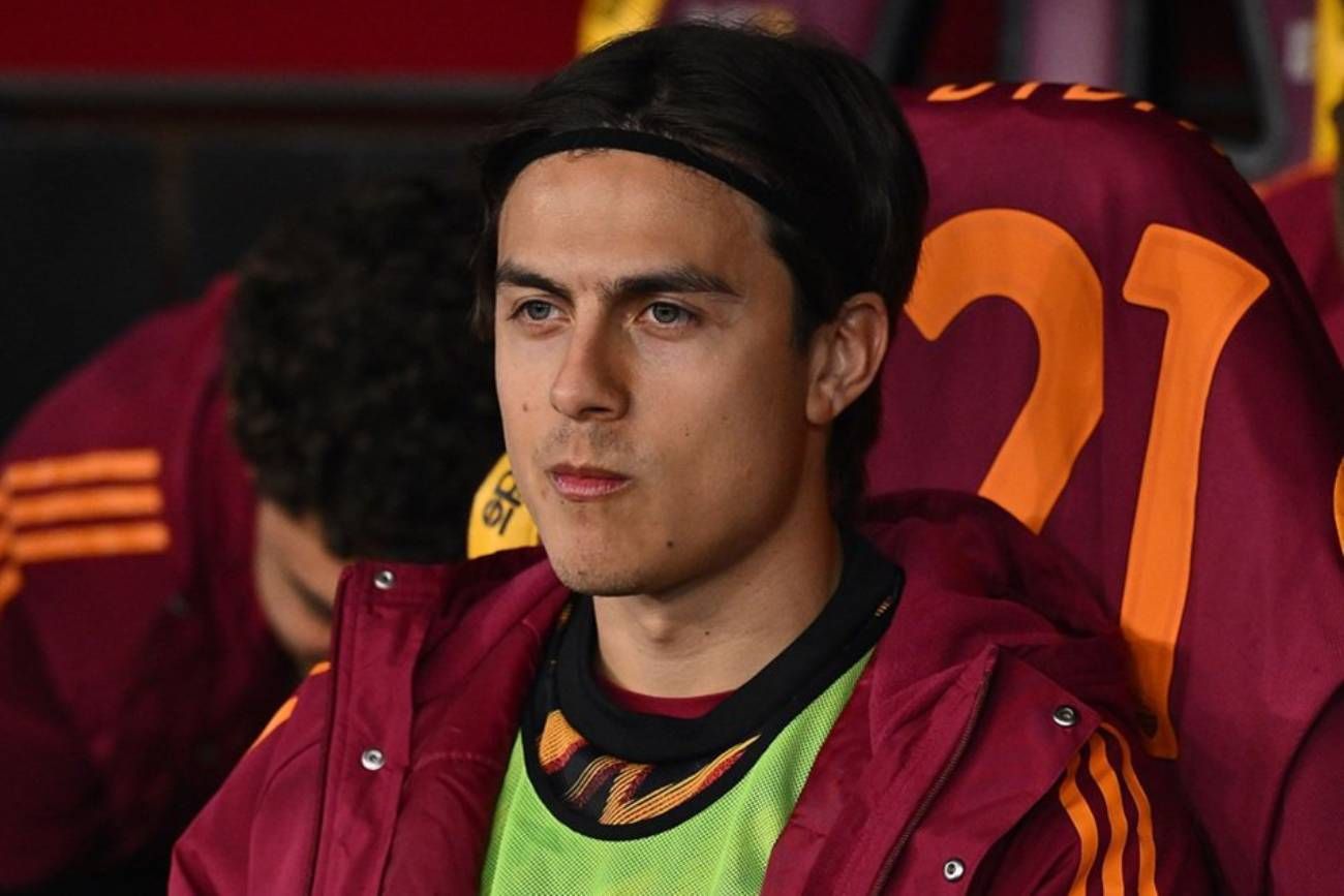 Paulo Dybala seguirá parado en Roma.