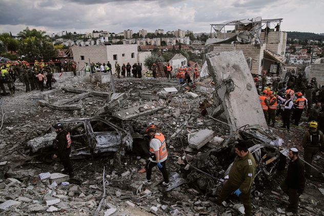 Misil iraní cae sobre Israel.