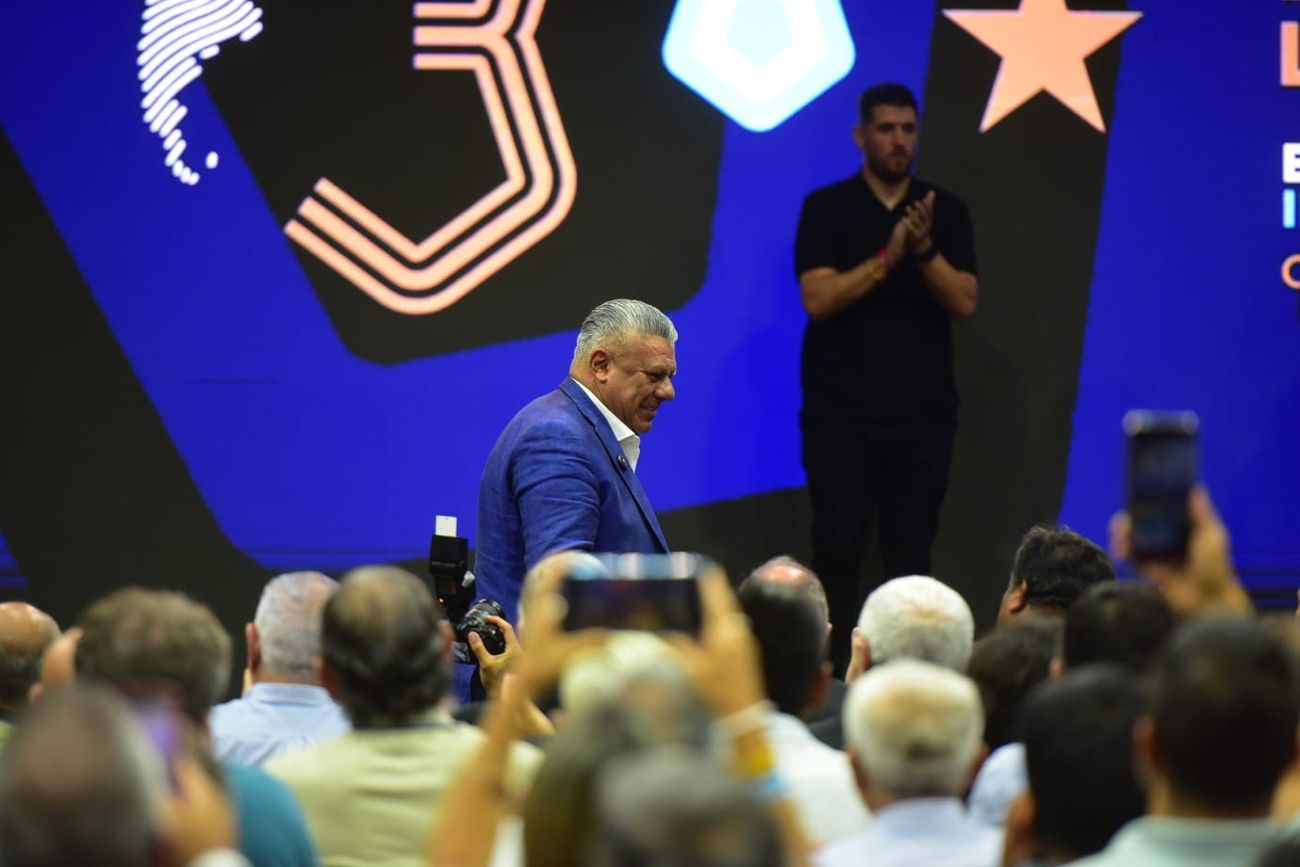 Uno por uno los anuncios de "Chiqui" Tapia en Córdoba