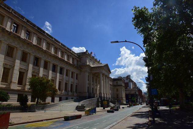 Varios sectores del Centro de la ciudad de Córdoba presentan olores desagradables. (La Voz)