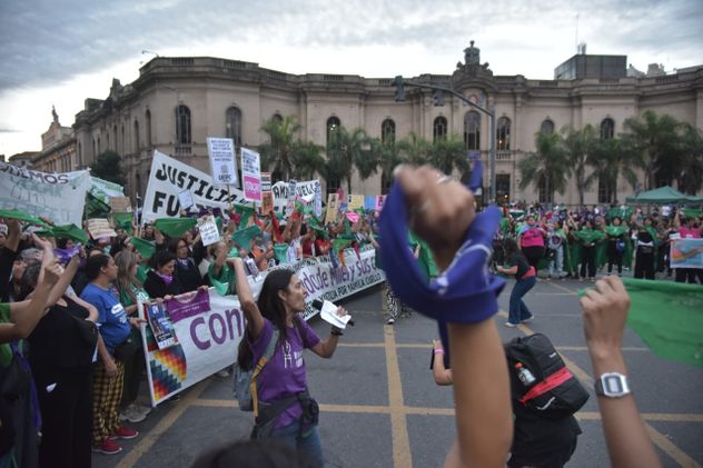 Marcha en Córdoba por el Día Internacional de la Mujer/8M en el 2025.