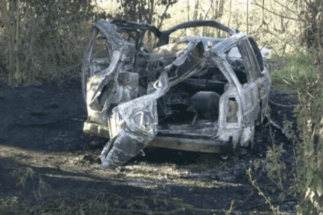 Un hombre compró un auto con cheques falsificados: tras 11 años de investigación, detuvieron a un sospechoso.
