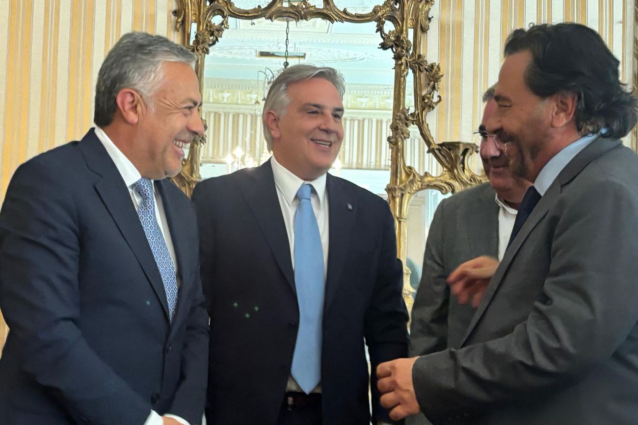 Desde EE.UU., Llaryora mostró apoyo a Milei, pero lamentó las retenciones
