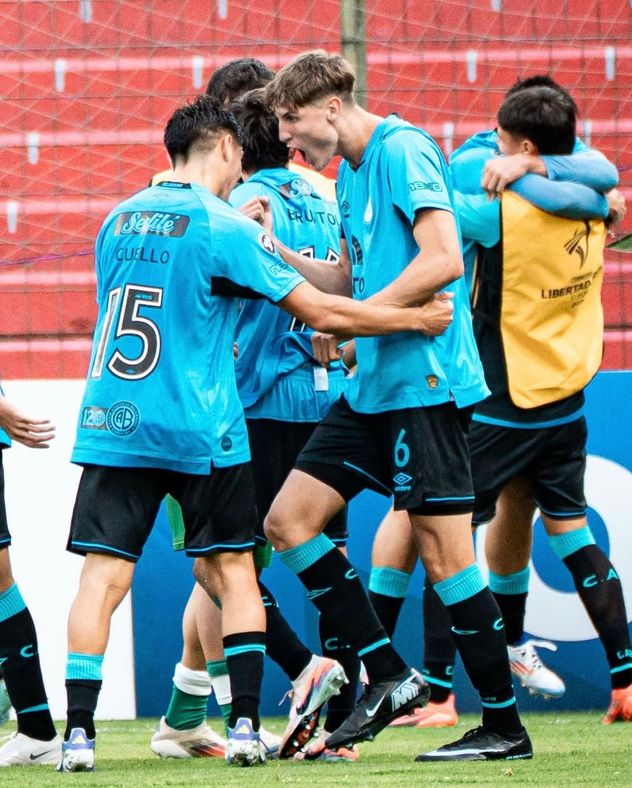 Belgrano en su partido ante Liga de Quito por la fecha 1 de la Libertadores Sub 20.