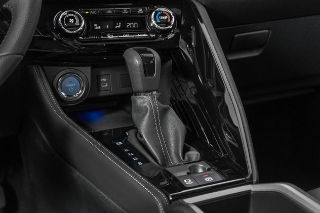 El Yaris híbrido se asocia a una transmisión “e-CVT”. 