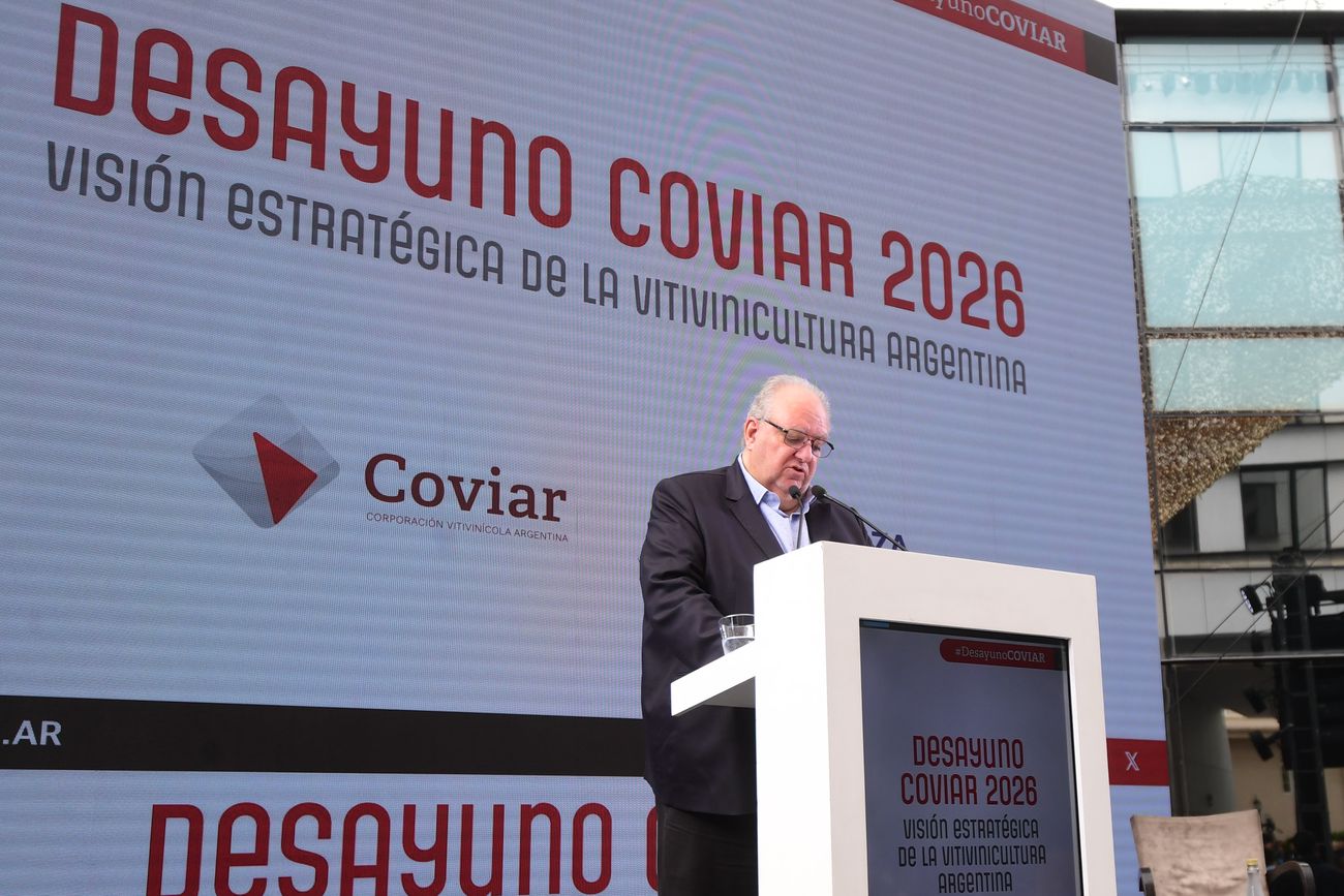 Desayuno de Coviar en Mendoza. Ruggeri asumió como presidente.