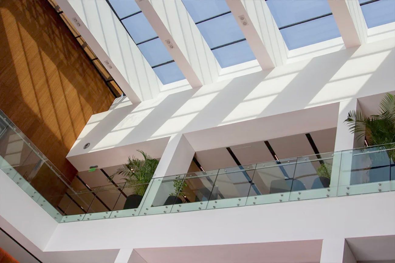 La certificación WELL se consolida como el estándar que guía a la arquitectura hacia un futuro en el que los edificios no sólo serán sustentables, sino también lugares que cuidan, inspiran y potencian a quienes los habitan.
