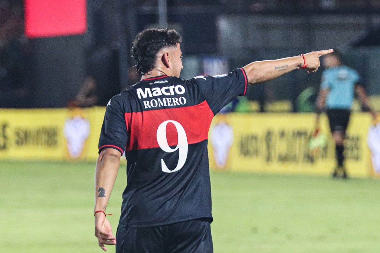David Romero marcó el gol de Tigre en el empate ante Vélez. 
