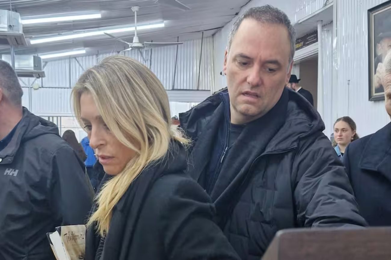 Manuel Adorni, en medio de un escándalo por el viaje de su esposa en el avión presidencial.
