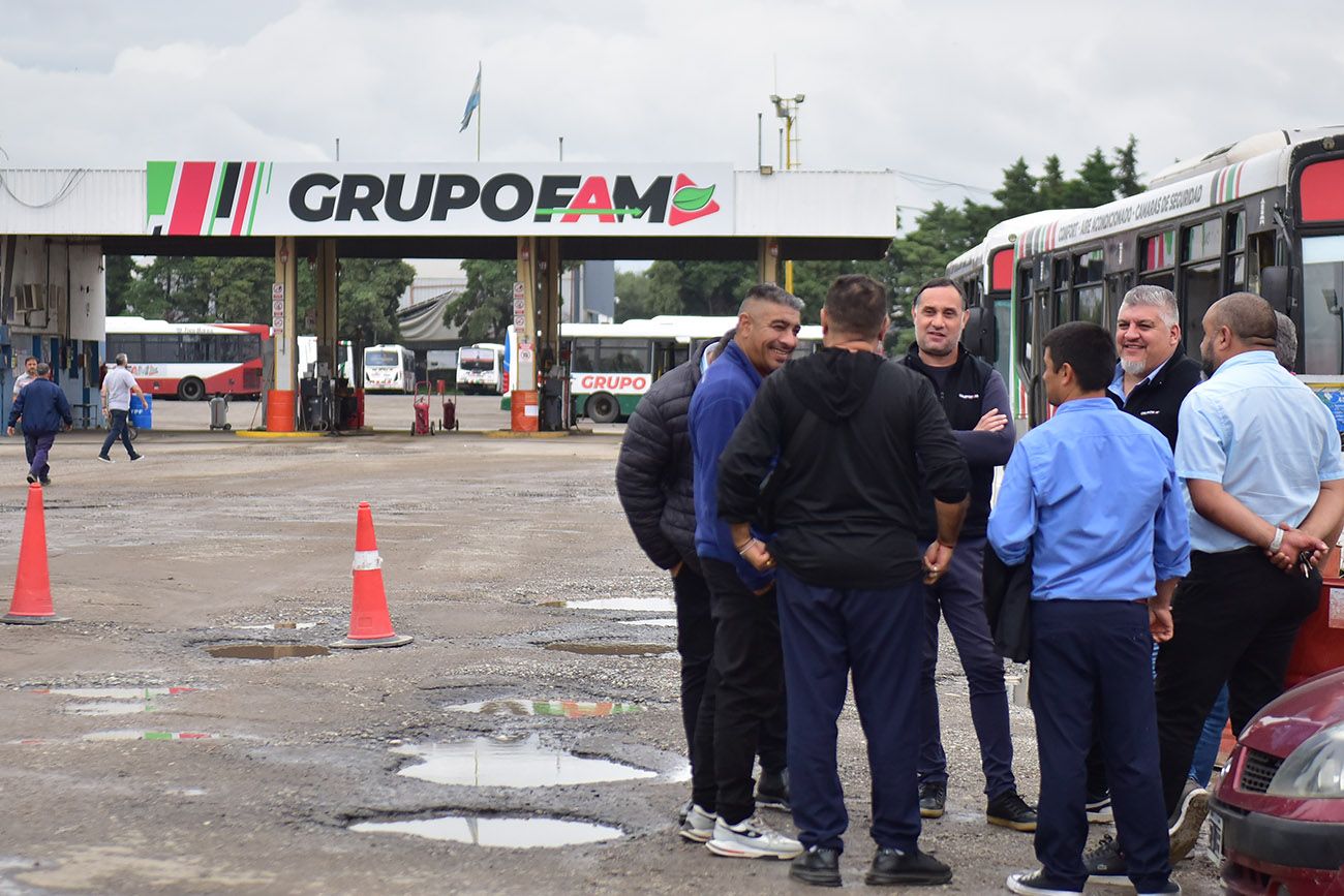 Conflicto transporte Urbano. Punta de Linea del Grupo Fam empresa de transporte de pasajeros.