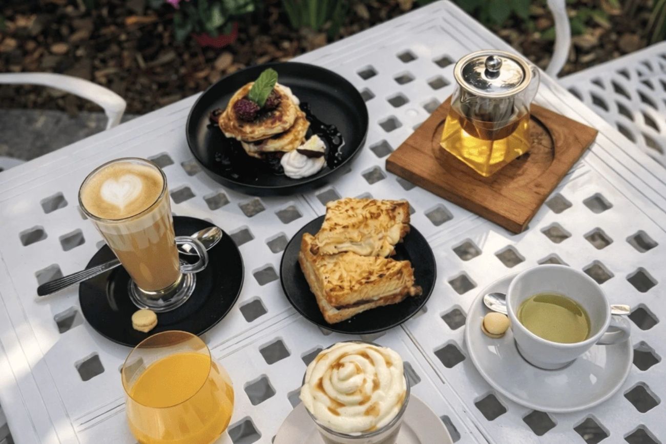 Casa Bogotá: el café oculto en una casona histórica de Buenos Aires que ofrece un brunch de diez pasos.