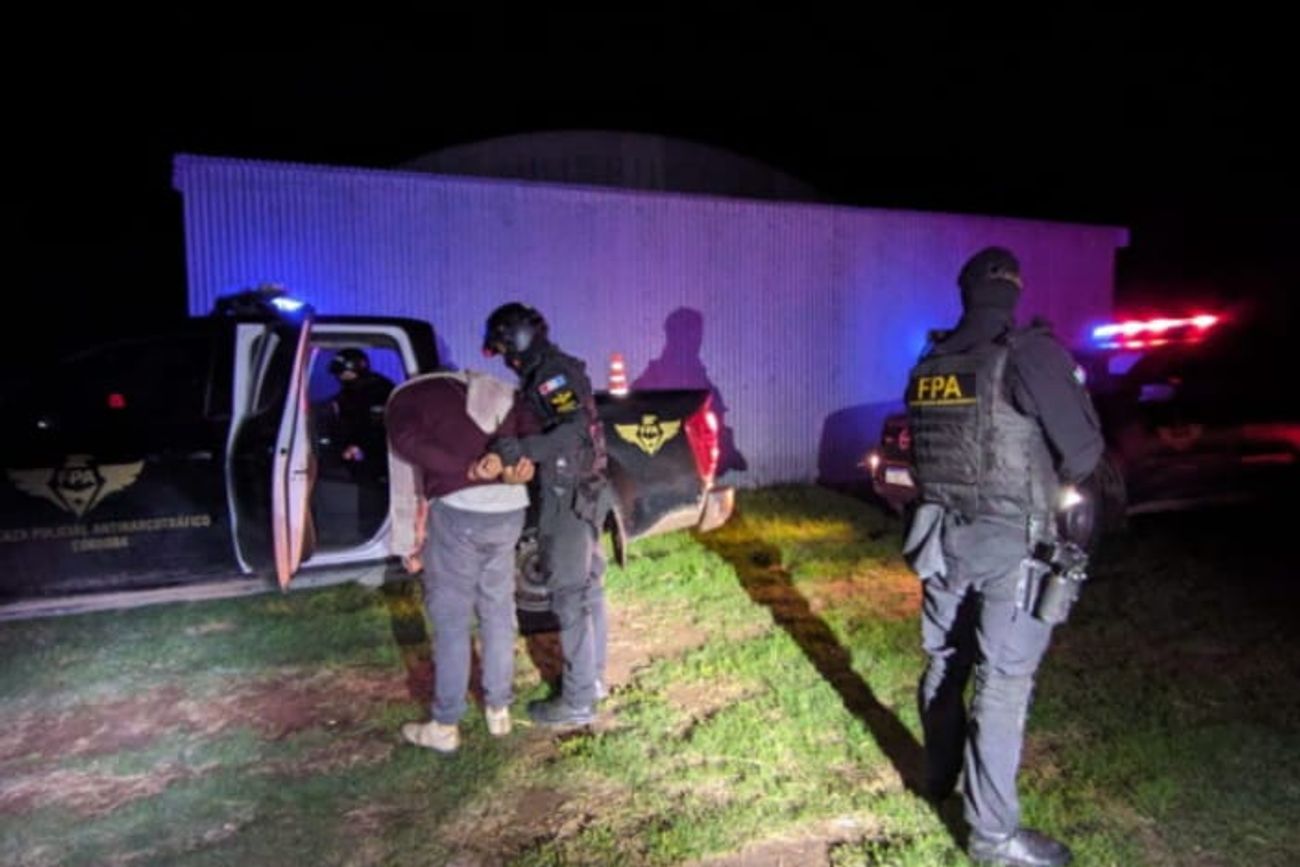 El operativo por drogas en la zona rural norte de la ciudad de Río Tercero.