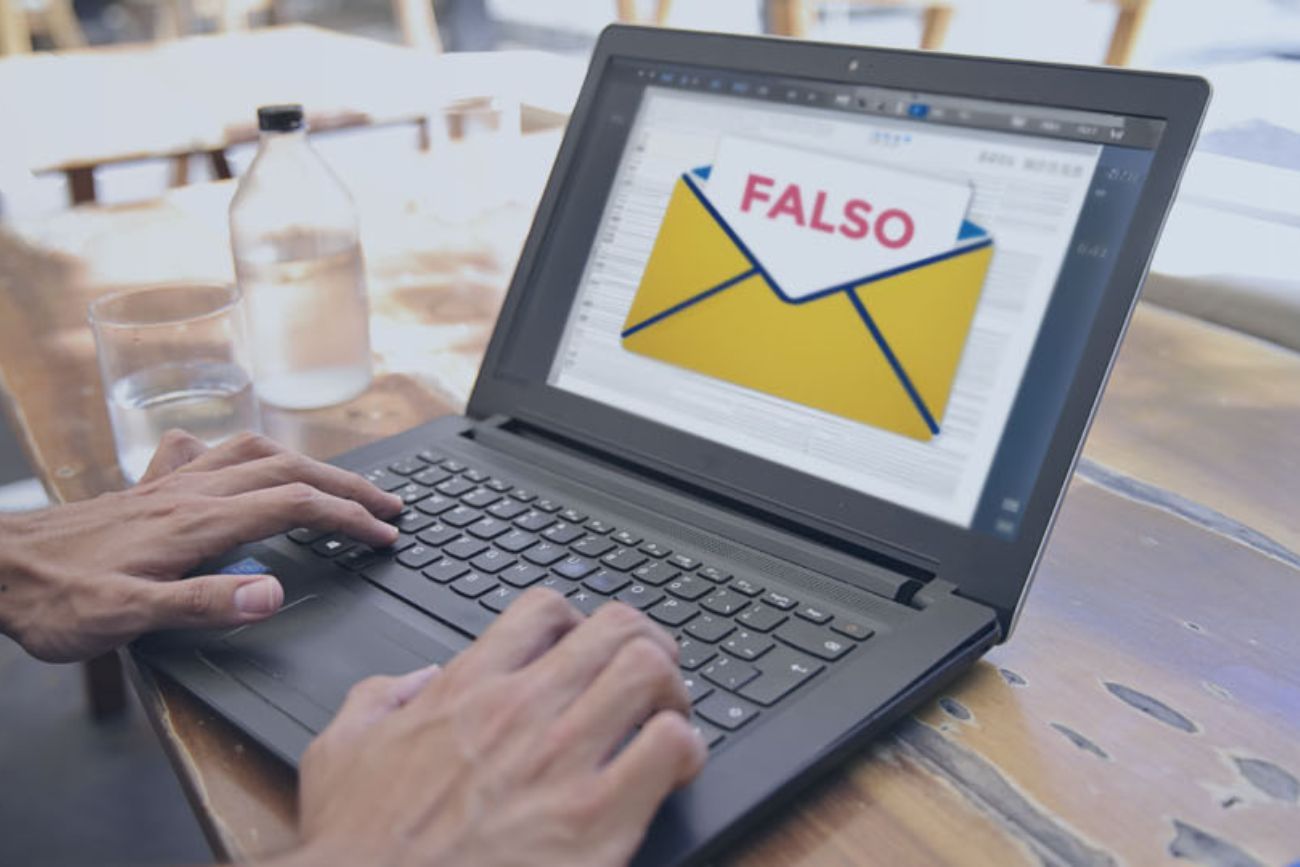 Arca advirtió sobre correos que buscan estafar a contribuyentes: cómo detectarlos y qué hacer si te llega uno.