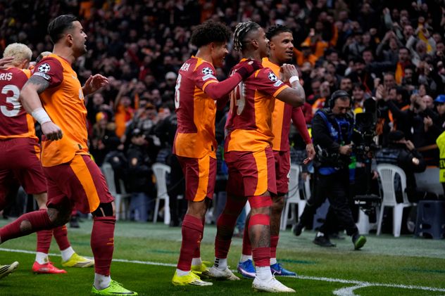 Galatasaray le gano 1-0 al Liverpool por la ida de los octavos de final de la Champions League.