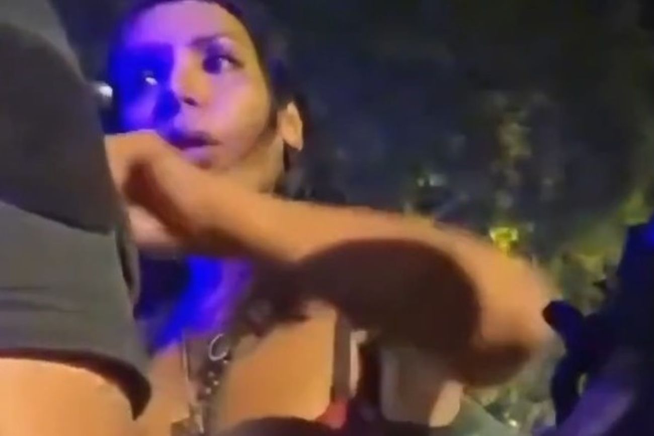 Alcoholizada y en ropa interior, atropelló a una inspectora y a una policía durante un control de tránsito